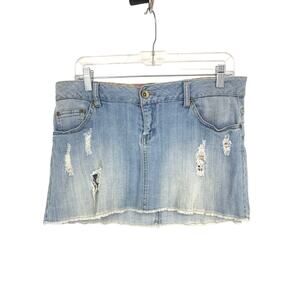 Vintage Y2K Mini Skirt Womens 34" Low Rise Distressed Denim Light Wash